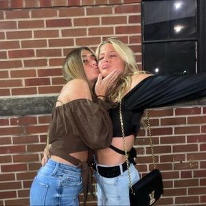 Meet your Posher, Eva